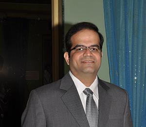 Dr. Dr. Manik Chopra