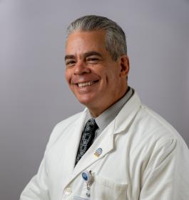 Dr. Ricardo    J. Quintero